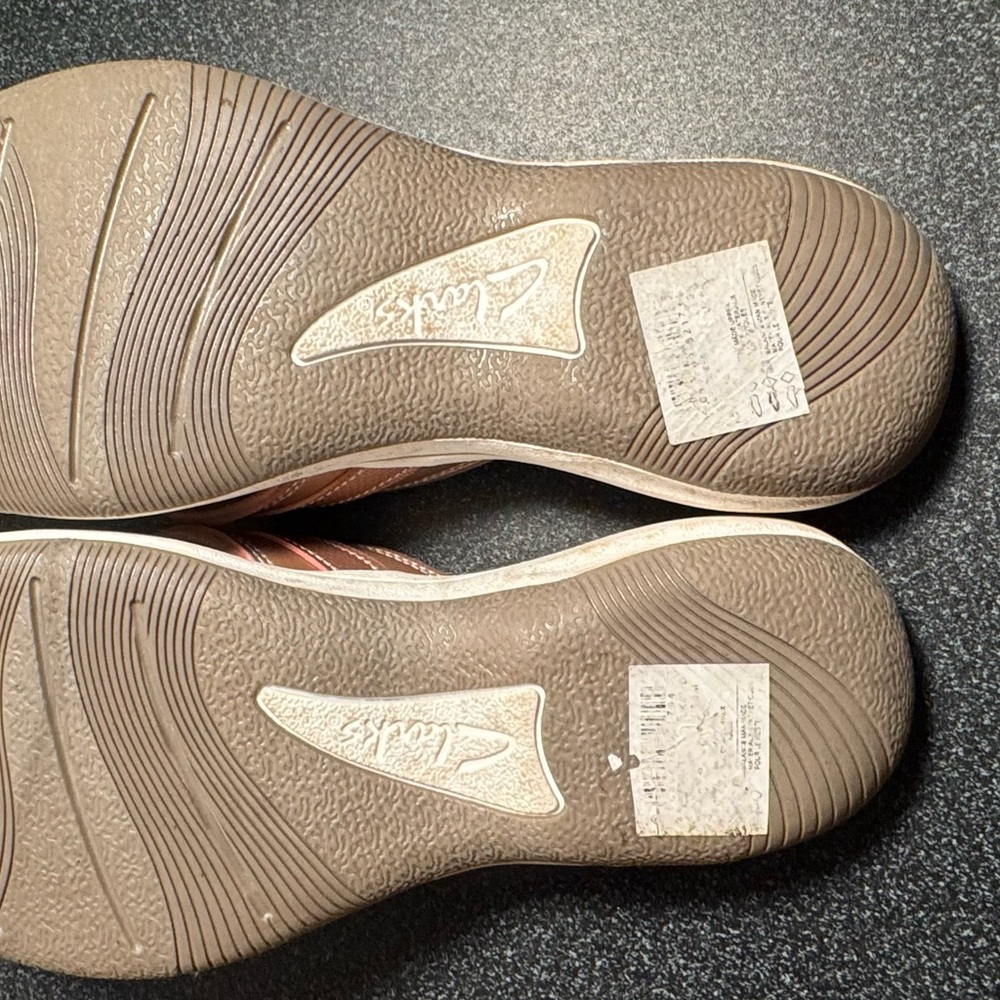 Clarks Pink Sandals Comfortable Summer Footwear - Picture 7 of 10